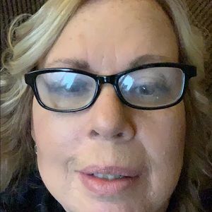 Meet your Posher, Ellen